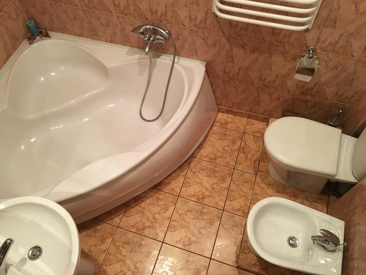 Apartment In The City Centre Львів Екстер'єр фото