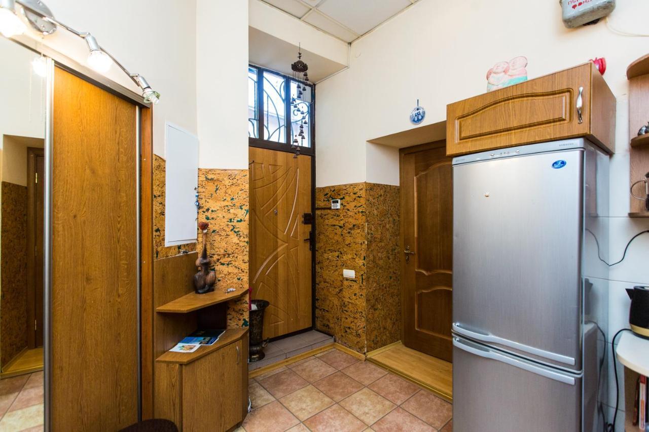 Apartment In The City Centre Львів Екстер'єр фото