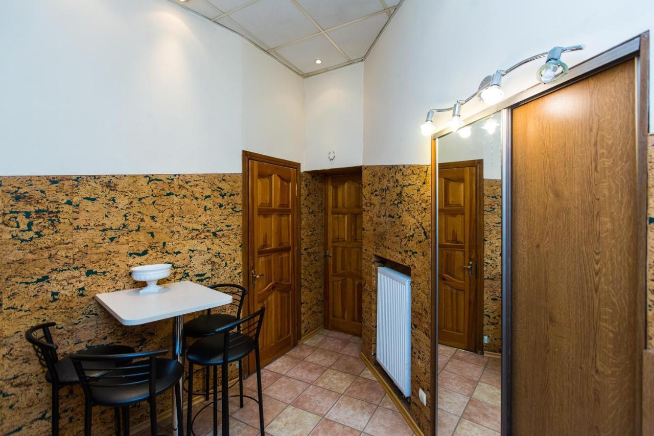 Apartment In The City Centre Львів Екстер'єр фото